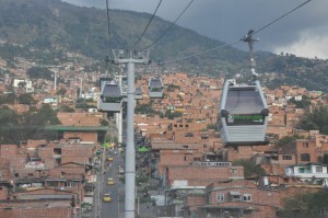 Métrocable - Système de transport urbain par téléférique, Medellin, Colombie. Image libre de droits.