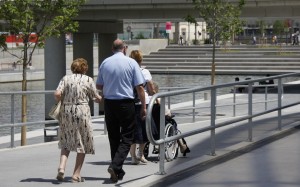 Personnes âgées, Lyon. Photo du domaine public CC0